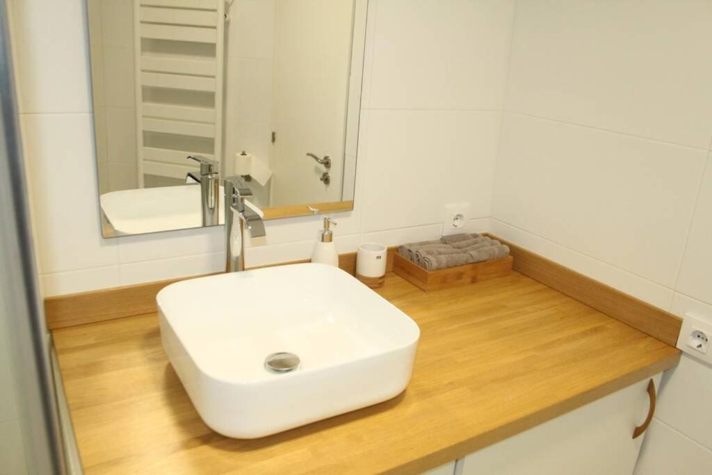 Nuevo Y Acogedor Apto En Vielha-Betren. Con Garaje Apartment Ngoại thất bức ảnh